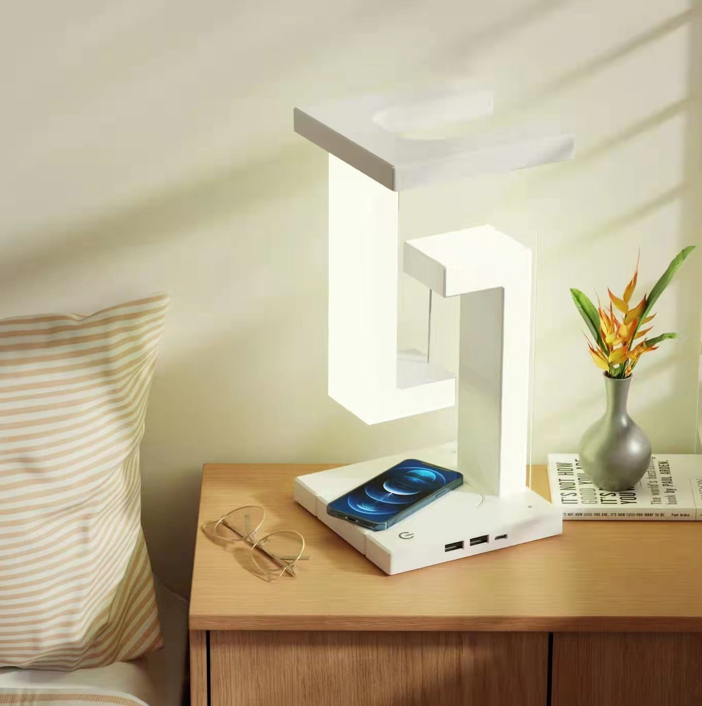 Magnetic Balance LED Desk Lamp with Wireless Charging